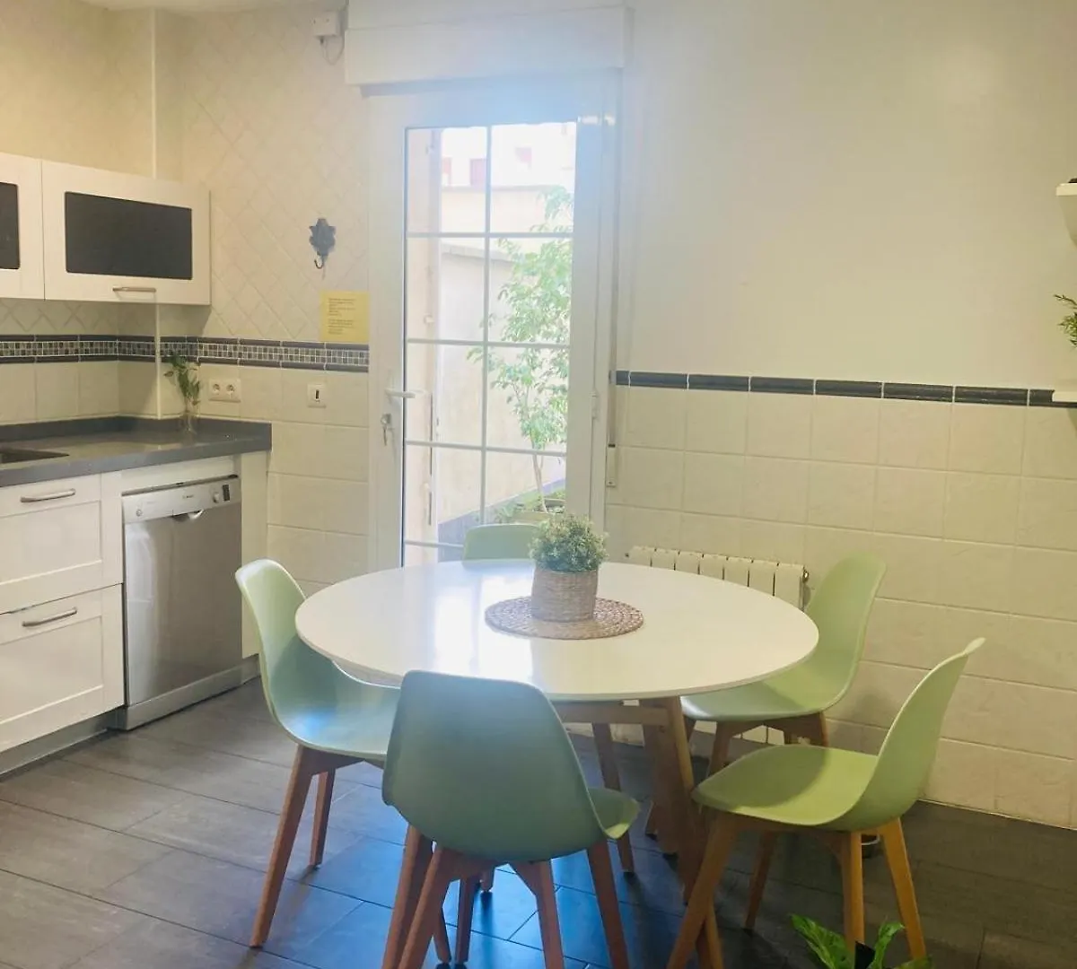 Piso Deluxe Frente Al Guggenheim Con Garaje Gratis Διαμέρισμα Μπιλμπάο